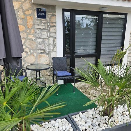 Villa Dts3 Kastel Ruang foto