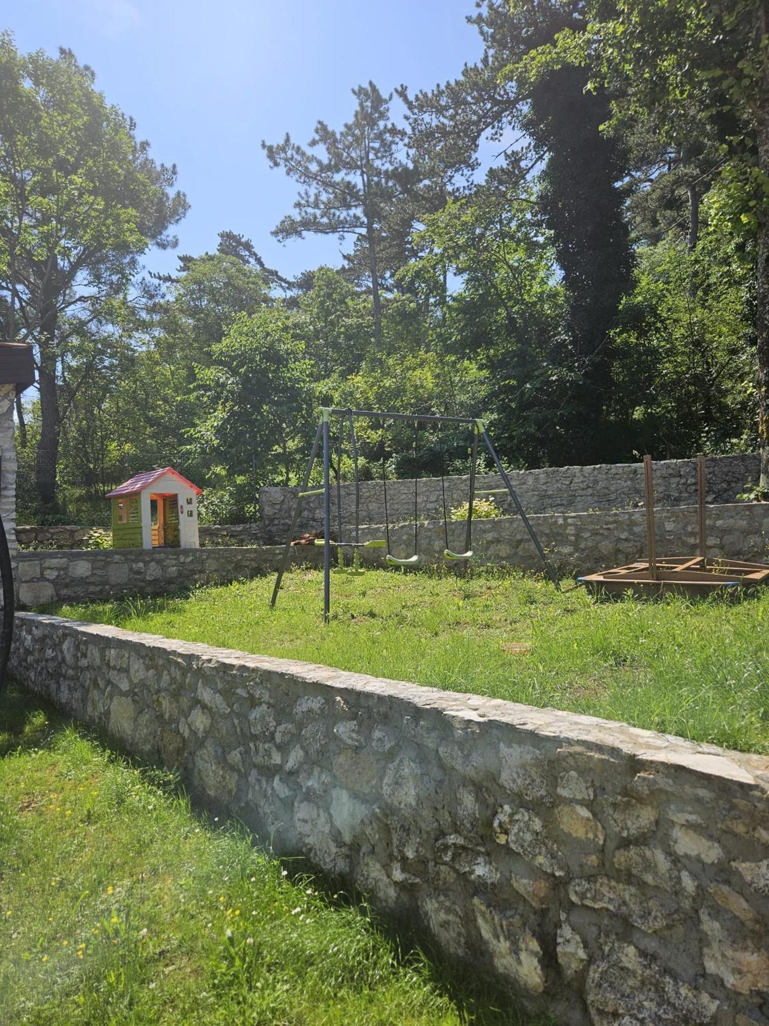 Villa Dts3 Kastel Bagian luar foto